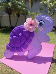 CUSTOM PIÑATAS SIZE LARGE 30”