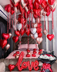 Valentines Day Balloons Kit Anniversary Decorations with Love Foil Balloons
