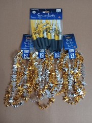Happy New Year 8 Squawkers With 8 Beads (4 Golden – 4 Silver Color)