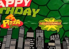 Pack Of 3 Cartoon Superhero Comic Birthday Tablecloths 7′ x 4′