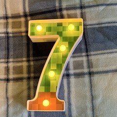 Lighted Marquee Number 7 LED Light, Green Pixel Pattern Birthday Decor