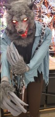 6′ Swiping Arm Werewolf Animated Halloween Decor Growls and howls