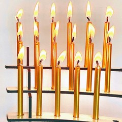 Celebration Stadium Tall Gold Birthday Candle 100 Pack,
