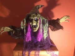 ANIMATED WITCH GROUNDBREAKER HALLOWEEN DECOR PROP SCARY SOUND LIGHT MOVEMENT