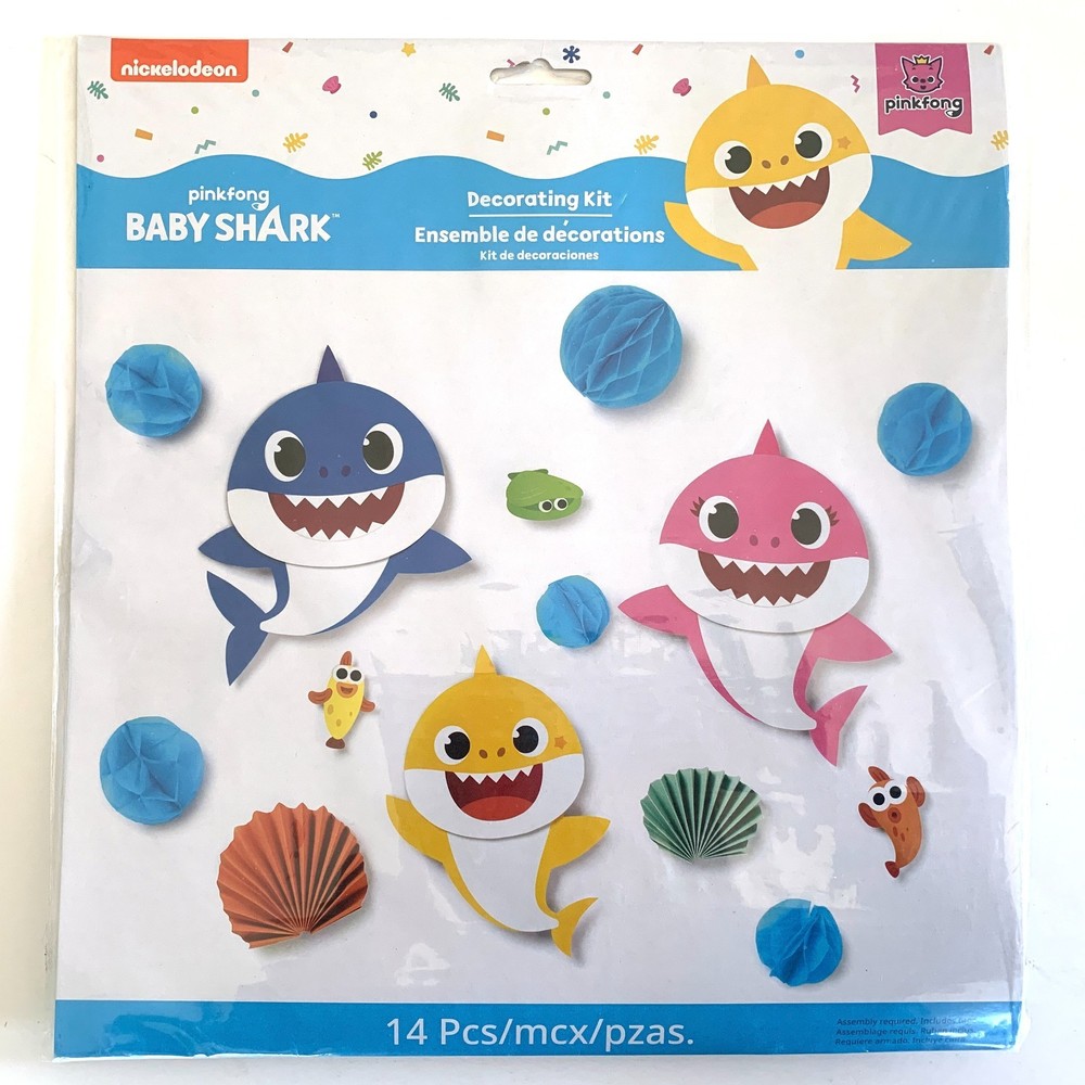 Pinkfong BABY SHARK 14 Piece Decorating Kit