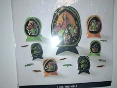 Disney Villains Table Decoration Centerpiece Kit 31 Pieces Halloween Ursula NEW