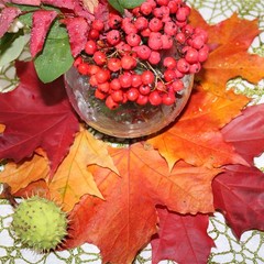 50 Pack Artificial Maple Leaves Fall Leave Cutouts Leaf Green with Glue 2.8×3.3″