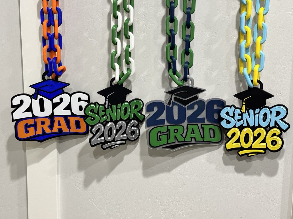 Senior 2026 / 2026 Grad Hanging w/ Plastic Chain, Multi use Hype Chain