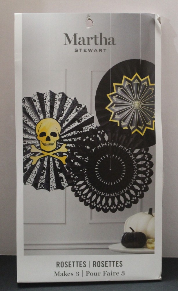 Martha Stewart Crafts Halloween Spiderweb & Skull Rosette Kit Black & Gold NEW!!
