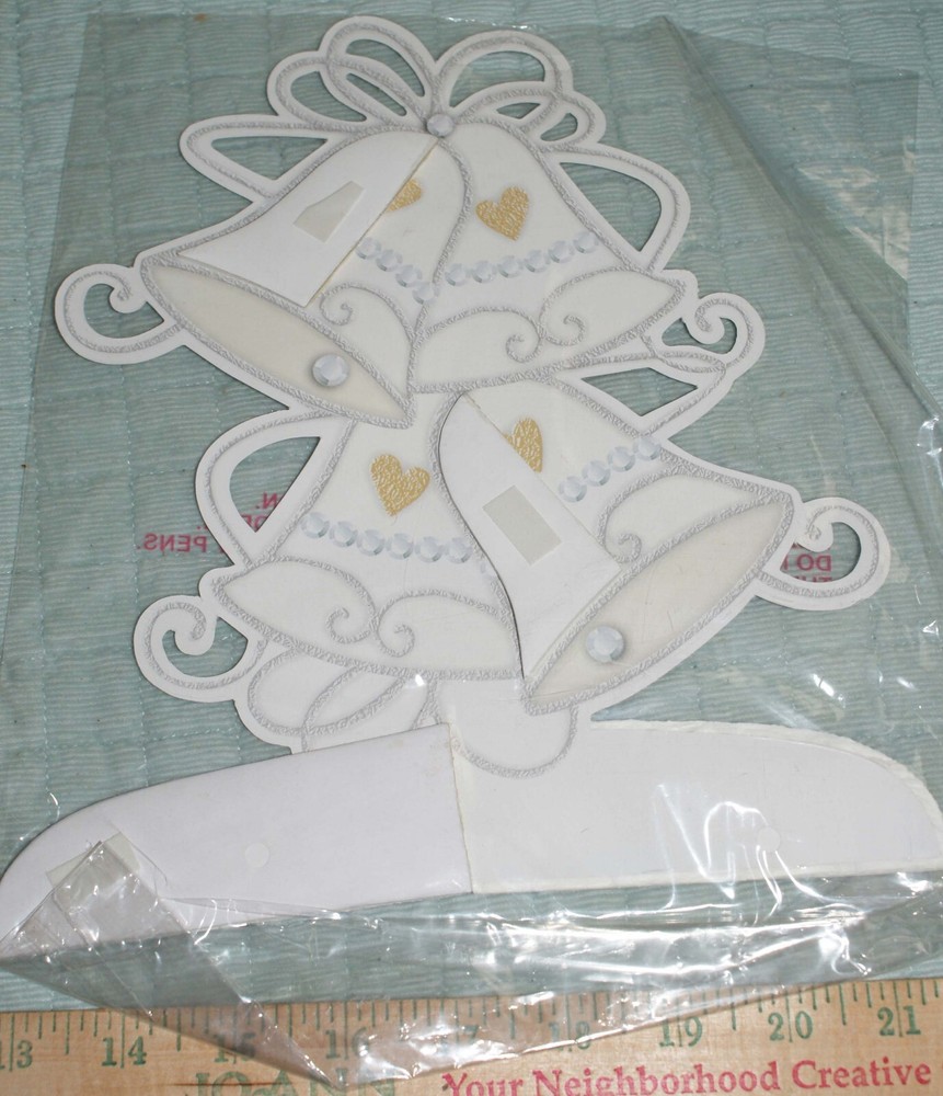 Amscan Hearts Bell Honeycomb Centerpiece New Open Package 3-D NEW Fast Shipping