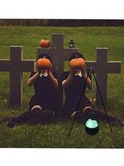 Witch Jar Ornaments Halloween Decoration Cauldron Tripod Bowl Glowing Effect