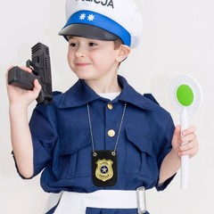 Police Badge with Chain and Belt Clip for Detective Role-Play Dress Up