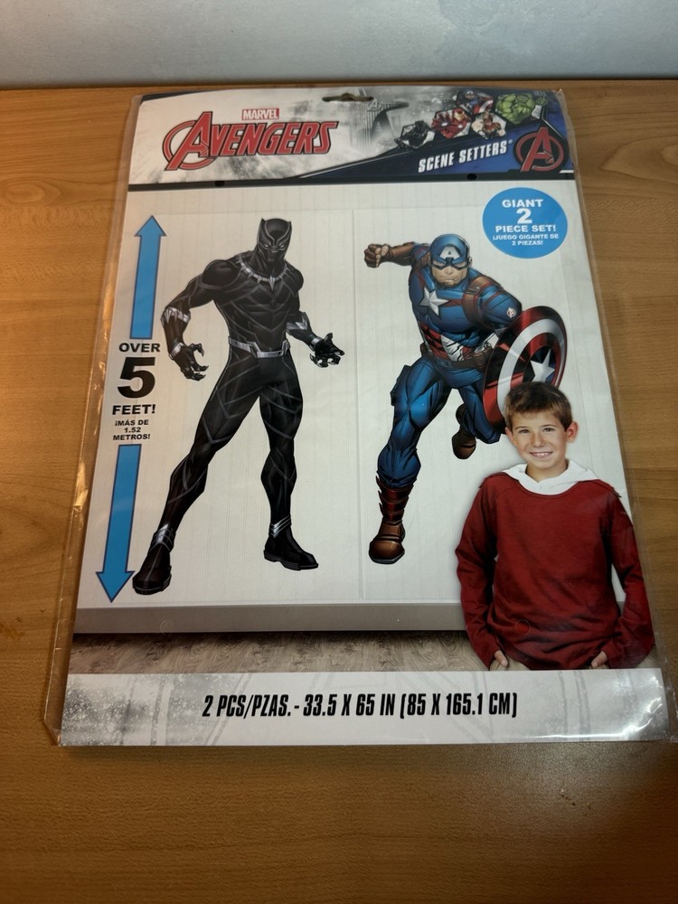 Marvel Avengers Scene Setter Backdrop Captain America & Black Panther (5 Ft) 2pc
