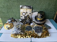 New years bundle – 60 whistles, hats, decorations