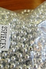(25 BEADS) SILVER 33″ METALLIC FESTIVE PARTY BEADS NEW YEAR’S EVE/MARDI GRAS