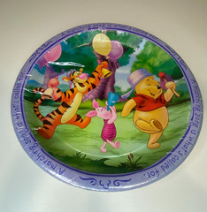 New Vintage 2000 Winnie the Pooh Birthday Party Plates for 8 Pooh’s Grand Day