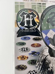 Harry Potter Table Decorating Kit Hogwarts Houses Centerpiece NEW OLD STOCK