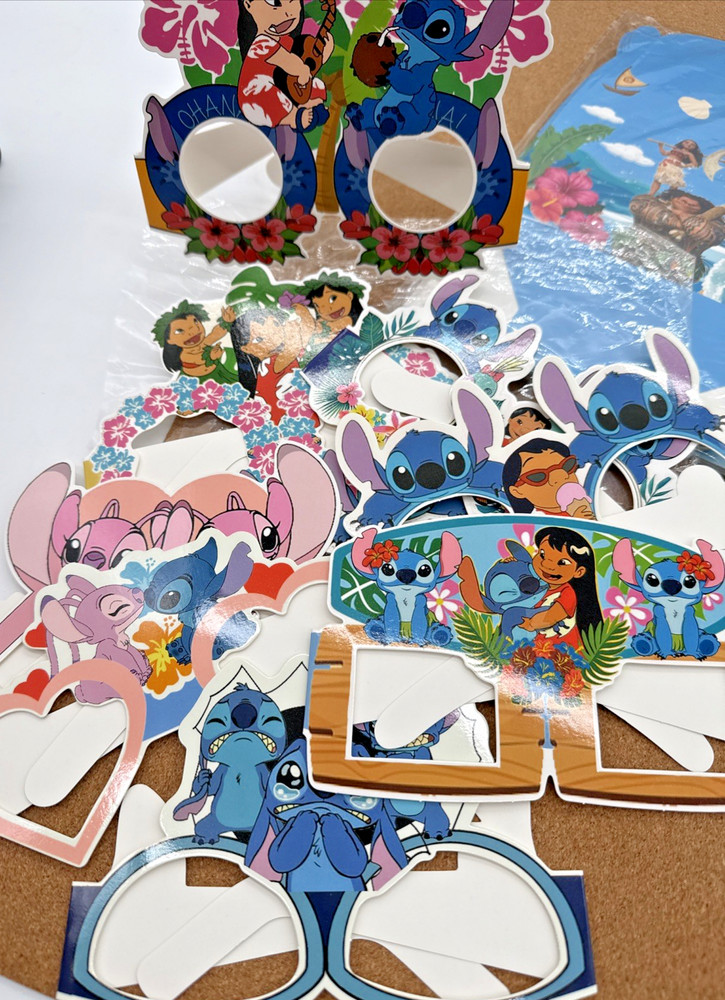 Moana Party Supplies Gift Boxes, Paper Eyeglasses, Paper Figures