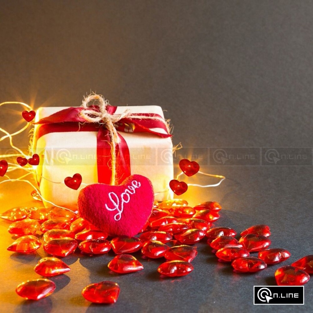 Red Heart Party Decorations Valentine Hanging Heart Strings Wire LED 30cm UK