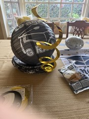Graduation Party Decoration Set: Tablecloth, Balloons, Danglers ++ Black & Gold