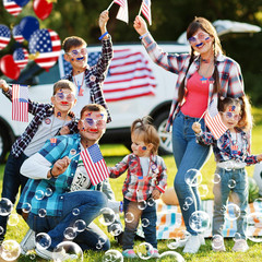 146Pcs Patriotic Accessories Including Glasses Necklaces Silicone Bracelets Tatt