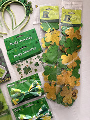 St Patricks Day Lot Glasses Necklaces Headbands Hair Clips Bows Patches Garland