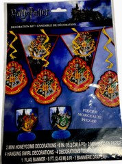 Harry Potter 7 Piece Party Decorations Kit. Lot Of 2