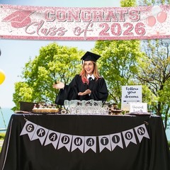 Waterproof Foldable Graduation Sign – Pink Rose Gold Class of 2026 Decoration