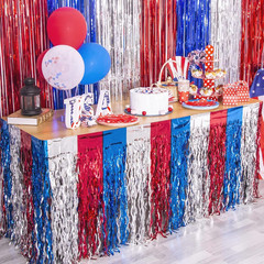 4Th of July Decorations, 2 Pack Red White and Blue Wavy Tinsel Foil Fringe Table