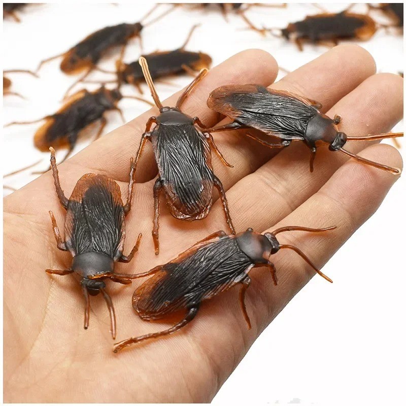 Fake Plastic Cockroaches,Scorpion Halloween Prank Rubber Bugs Joke Toys GagProps