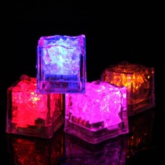 Liquid Flashing Blinking Glowing Light up Ice Cubes for Bar