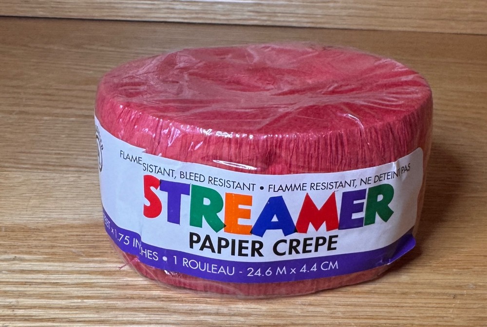 New Streamer 1 Roll Papier Crepe Holiday Red 81 Ft. X 1.75 In.
