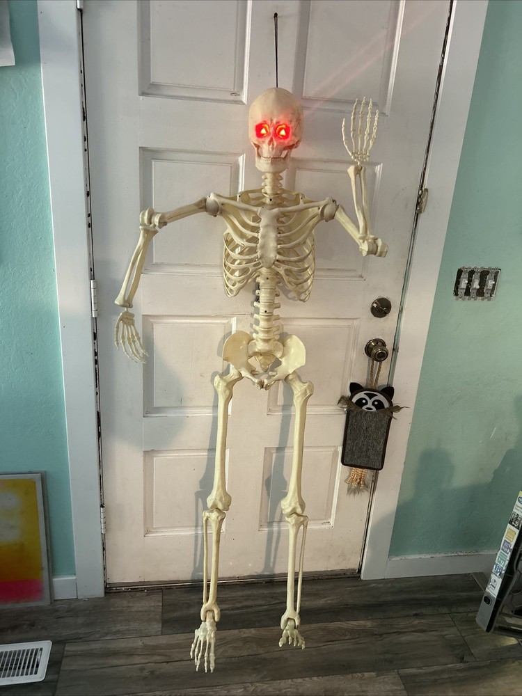 Crazy Bonez PoseNStay 5FT Skeleton Posable Moveable Joints Eyes light up