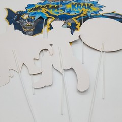 Batman Giant 5pc Scene Setter Kit W/9 Photo Props 30inch Balloon And Party Game