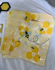 HE SHE WHAT WILL IT BEE? Gender Reveal Party Decorations 12 Item Set, Bumblebee