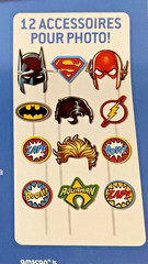 JUSTICE LEAGUE SUPERHERO PARTY KIT ~ Scene Setter Backdrop + 12 Photo Props NEW