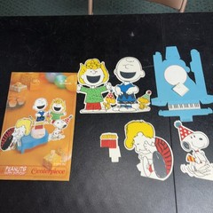 Very Good Condition Vintage Hallmark Peanuts Happy Birthday Centerpiece