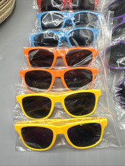12Pc Straw Hats and Sunglasses Party Supplies