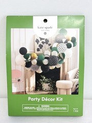Kate Spade | Party Décor Kit | Green Black White Balloon Garland Set