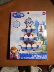 New Disney Frozen Cupcake Stand Wilton 3 Tier Holder w/ Anna Elsa Olaf Holds 24