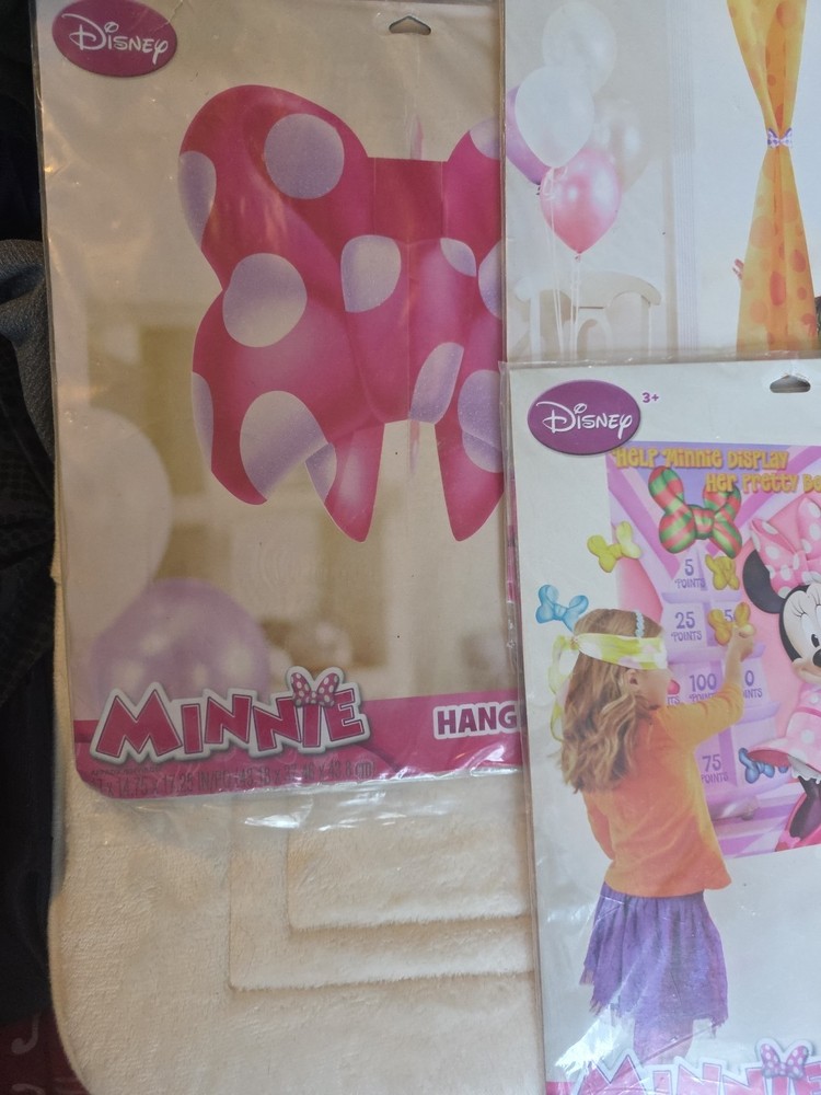 Disney Hallmark Set The Scene Minnie Mouse Birthday Party Kit 4pcs.