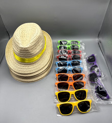 12Pc Straw Hats and Sunglasses Party Supplies