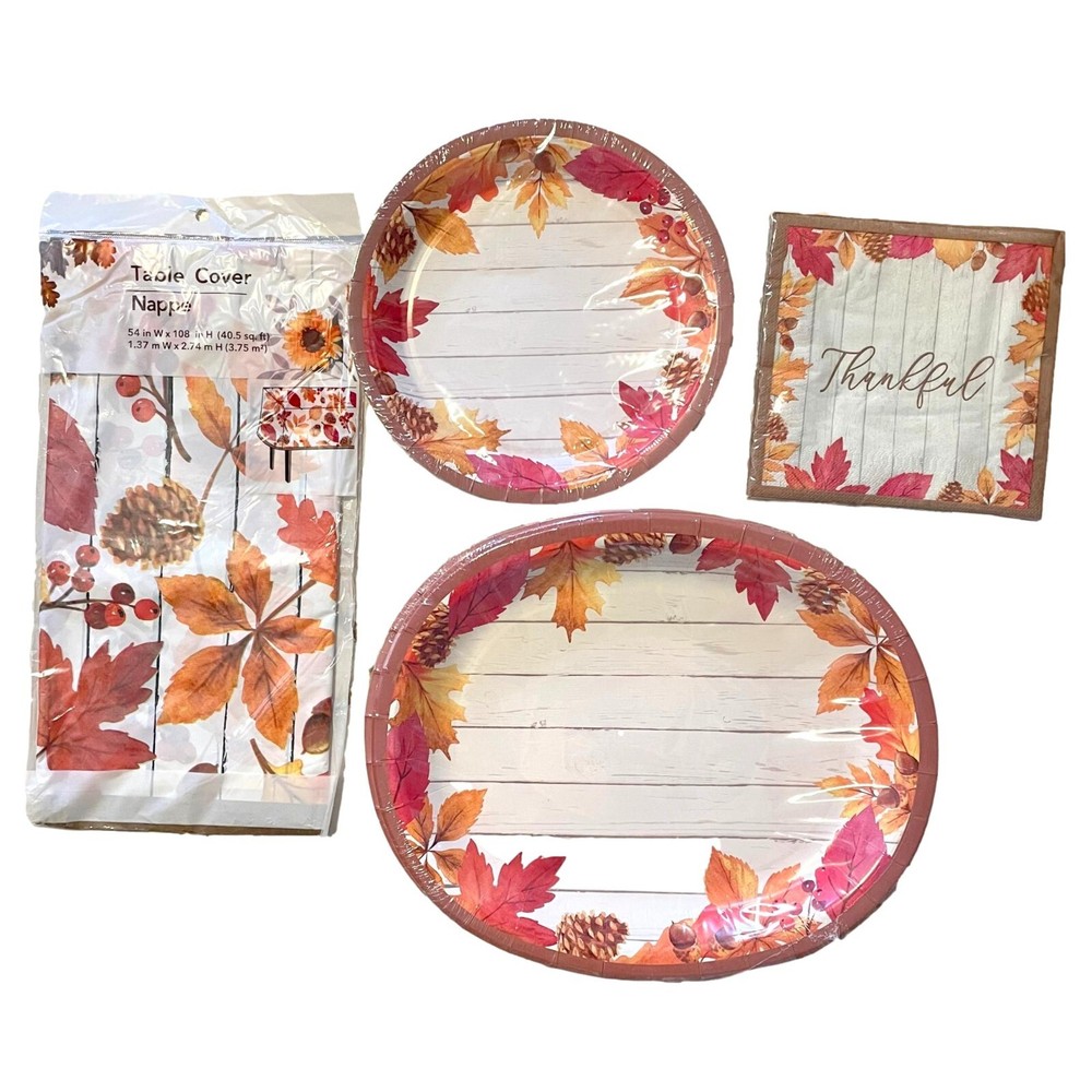 Thanksgiving Dinner Party Supplies 12 Guests Paper Plates Napkins Tablecover