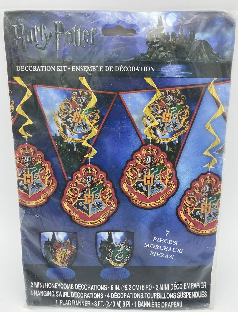 HARRY POTTER Hogwarts Houses ROOM DECORATING KIT (7pc) ~ Birthday Party Supplies