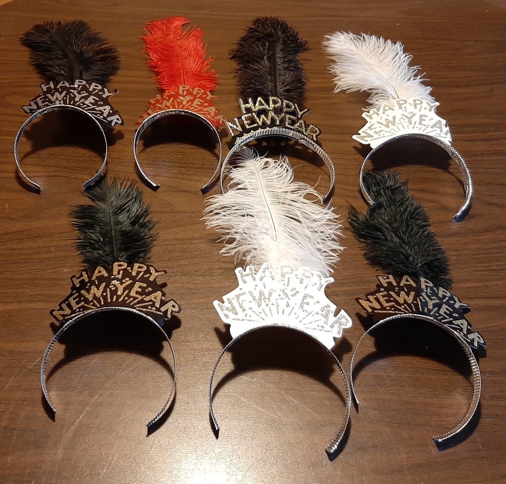 7 Happy New Year Headband Fearther Swing Tiaras Black, White And Red Feathers