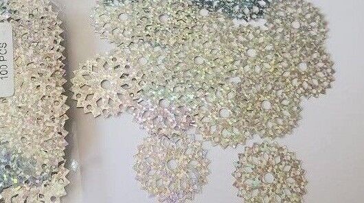 CraftbudyUS 100pcs x29mm Silver Circle Design for Table Confetti/Craft