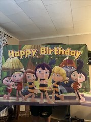 Maya the bee happy birthday backdrop 3 x 5