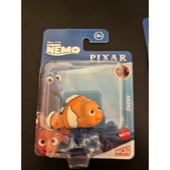 Nemo mini figurines – perfect for little hands. Great Cake Toppers!
