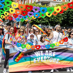 JULMELON 10 Pack Rainbow Heart Banner, 98.4ft Pride Hanging Decorations Gay Pape