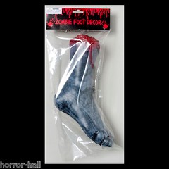 LifeSize Body Part Bloody Grey Rotting SEVERED ZOMBIE FOOT Halloween Horror Prop